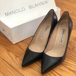 Manolo Blahnik BB90